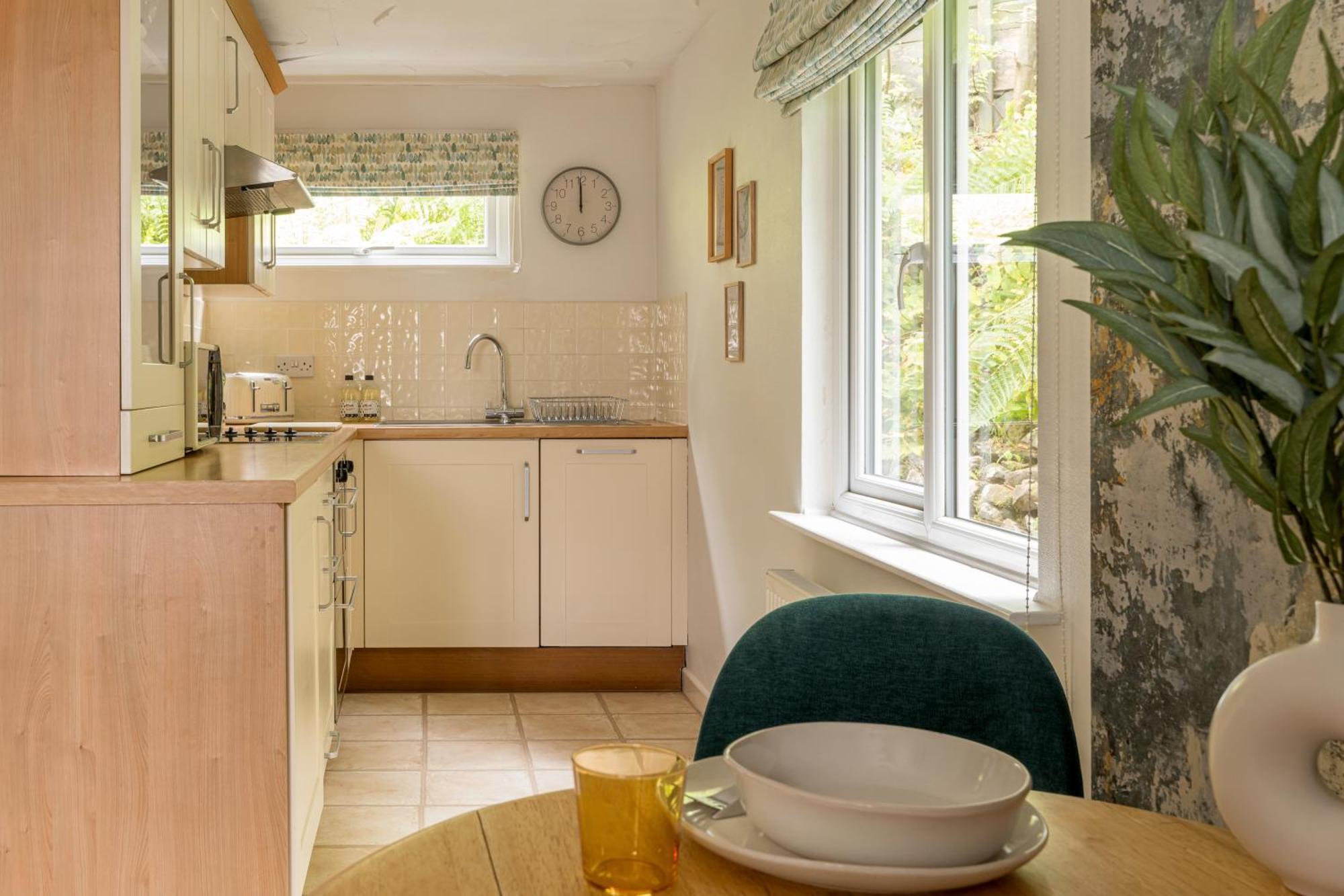 Villa Squirrel Bank, With A Hot Tub & Parking Bowness-on-Windermere Exterior foto